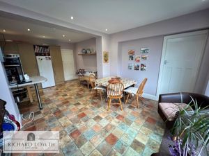 Breakfast Kitchen- click for photo gallery